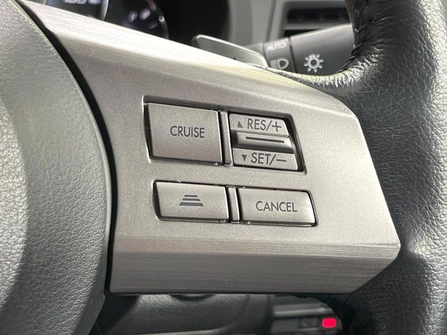 �y�N���[�Y�R���g���[���z�������H�����N���N���s�B�A�N�Z���𗣂��Ă���葬�x�ő��s���ł��A�������^�]���̕��S���y��!�����E�������ȒP�ȃX�C�b�`����Œ����ł��܂��B