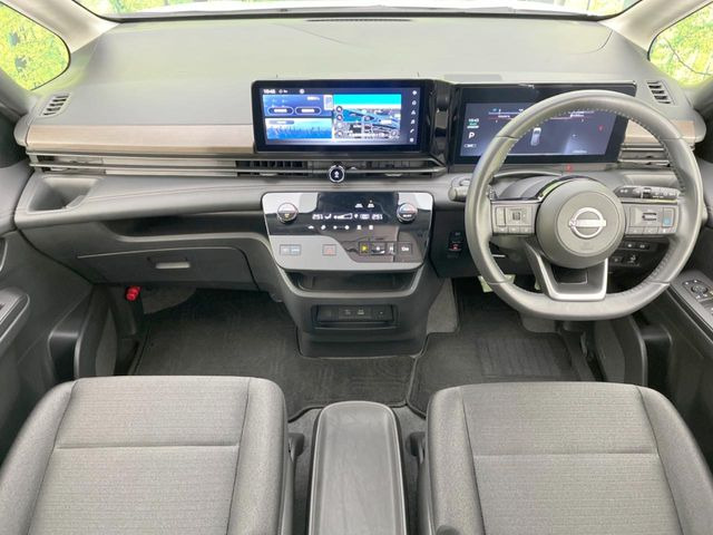 セレナ1.4 e-POWER ハイウェイスターV