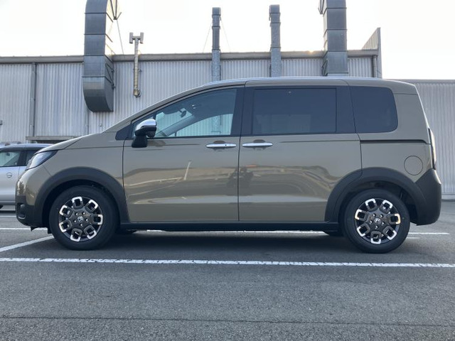 フリード1.5 クロスター