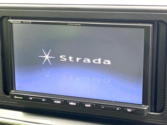 【ナビゲーション】使いやすいナビで目的地までしっかり案内してくれます。各種オーディオ再生機能も充実しており、お車の運転がさらに楽しくなります!!