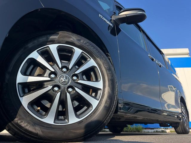 �y�����A���~�z�C�[���z�O�ςɃ}�b�`���������A���~�z�C�[���𑕒����Ă���܂��B�e��ЊO�A���~�z�C�[����A�X�^�b�h���X�^�C�����戵�����Ă���܂��B���񂲑��k����������