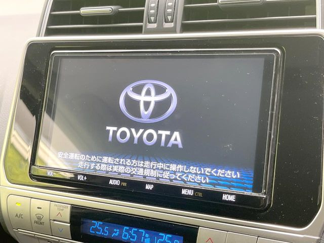 �y���ʃi�r�z�l�C�̑�^9�C���`�i�r�𑕔��B���݊��̂�����ʂ̓C���p�N�g��!�i�r���p���̃}�b�v�\���͌��₷���A�e���r��DVD�͗Տꊴ���A�b�v!�����̃h���C�u���O�b�Ɗy�����Ȃ�܂���