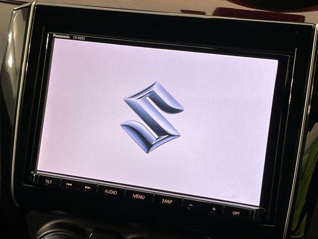 �y����8�^�i�r�z�l�C�̏����i�r�𑕔����Ă���܂��B�i�r�̎g���₷���͂������A�I�[�f�B�I�@�\���[��!�L�����v�◷�s�͂������A�ʋ΂┃�����ȂǕ��i�̃h���C�u���y�����Ȃ�͂���