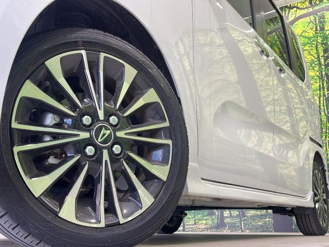 �y����15�C���`�A���~�z�C�[���z�O�ςɃ}�b�`���������A���~�z�C�[���𑕒����Ă���܂��B�e��ЊO�A���~�z�C�[����A�X�^�b�h���X�^�C�����戵�����Ă���܂��B���񂲑��k����������