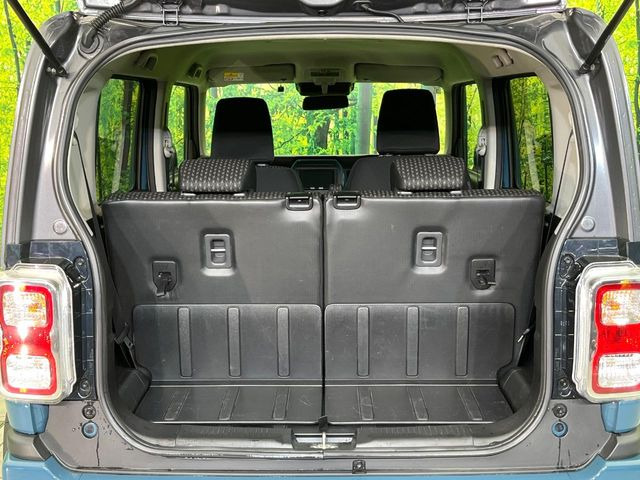 ���i�̂���������ʋ΁A���}���ɏ\���ȉ׎��X�y�[�X���m�ۂ��Ă���܂��B�Z�J���h�V�[�g��|���ƁA�傫�ȉו��̐ύڂ��\�ł���