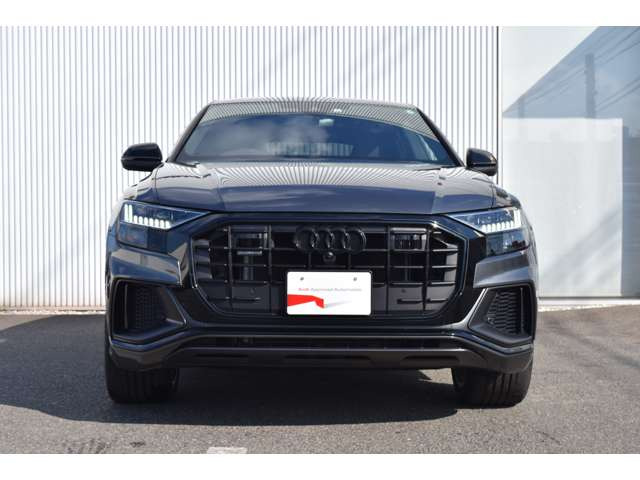 Q855 TFSI クワトロ Sライン 4WD