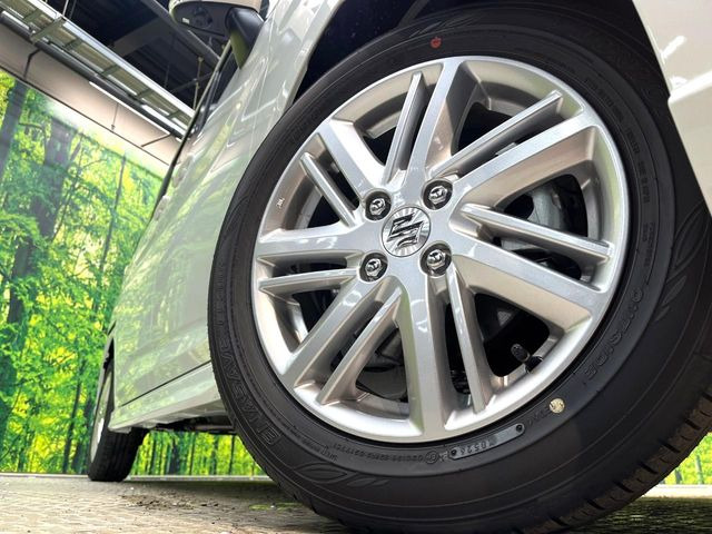 �y����15�C���`�A���~�z�C�[���z�O�ςɃ}�b�`���������A���~�z�C�[���𑕒����Ă���܂��B�e��ЊO�A���~�z�C�[����A�X�^�b�h���X�^�C�����戵�����Ă���܂��B���񂲑��k����������