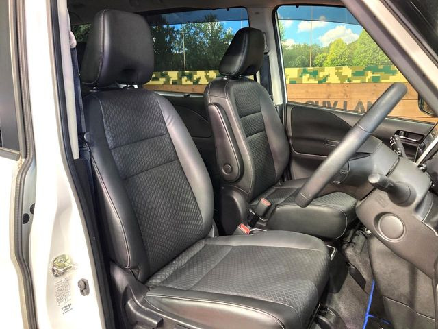 �^�]�Ȃ܂��ɂ͏\���ȃX�y�[�X������A�啿�ȕ��ł��������^�]���Ă�����������ł��B