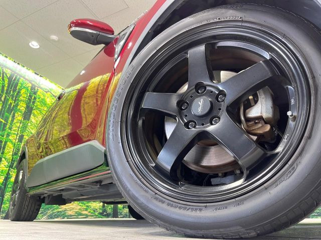 �y18�C���`�A���~�z�C�[���z�O�ςɃ}�b�`�����A���~�z�C�[���𑕒����Ă���܂��B�e��A���~�z�C�[����A�X�^�b�h���X�^�C�����戵�����Ă���܂��B���񂲑��k����������