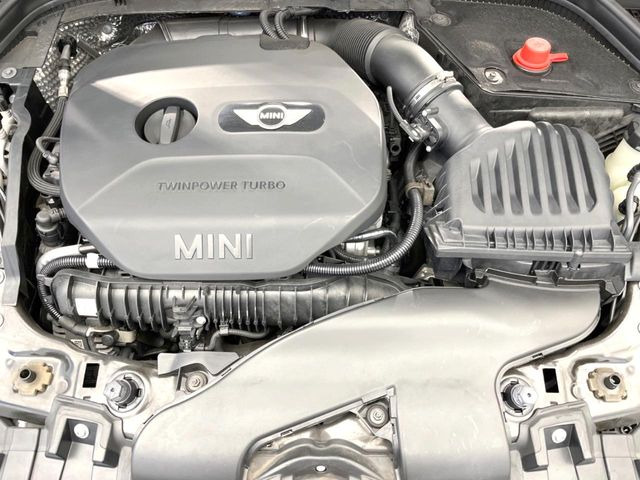 �����X�ł́A�e���[�J�[�̐�p�f�f�e�X�^�[�𓱓��B���Ǝ��i�����e�N�j�J���X�^�b�t���풓���Ă���܂��̂ŁA������̍ۂɂ����S���Ă����p���������܂��B