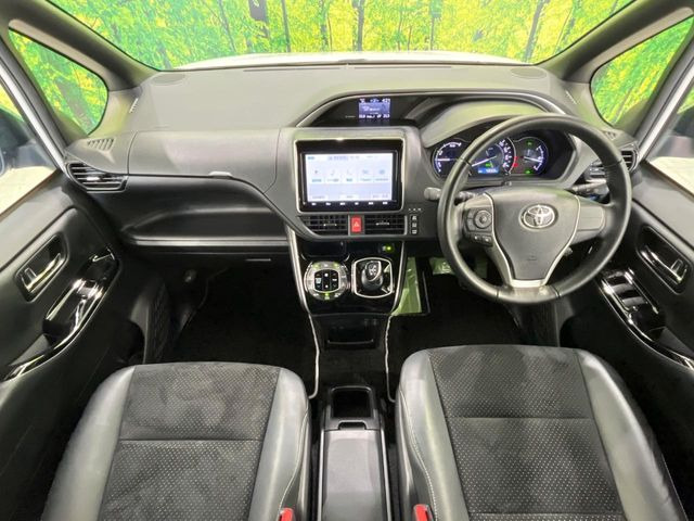 ヴォクシー1.8 ハイブリッド ZS 煌III