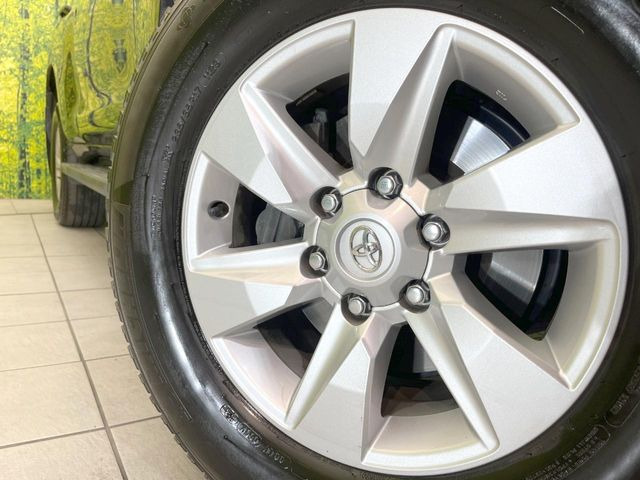 �y����17�C���`�A���~�z�C�[���z�O�ςɃ}�b�`���������A���~�z�C�[���𑕒����Ă���܂��B�e��ЊO�A���~�z�C�[����A�X�^�b�h���X�^�C�����戵�����Ă���܂��B���񂲑��k����������