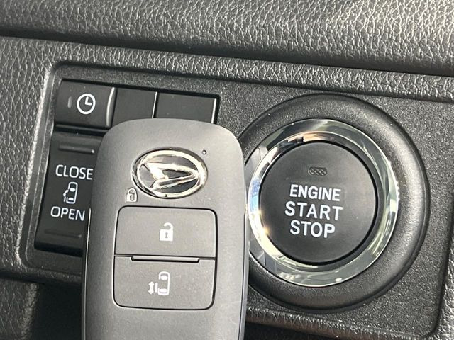 �y�L�[�t���[�V�X�e���z�J�o����|�P�b�g�ɓ��ꂽ�܂܂ł��h�A�̎{���E�������\�ȃX�}�[�g�L�[�𑕔��B�G���W���̃I���E�I�t�����J�M�����o���K�v����������Ƃ��Ă��֗��ł���