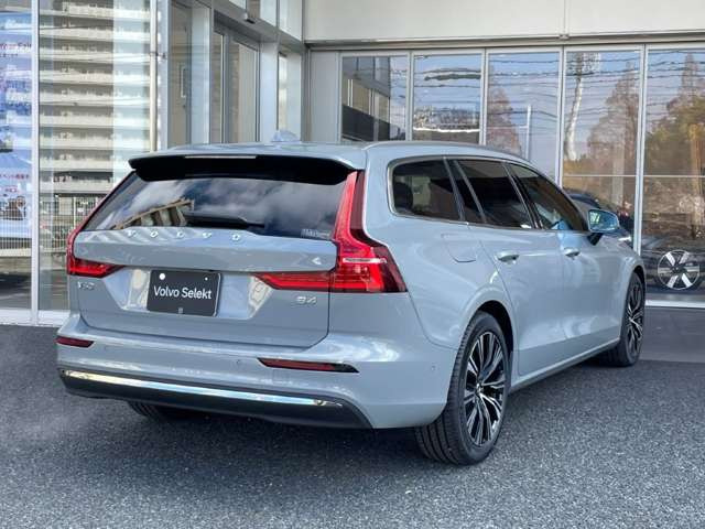 V60ウルトラ B4