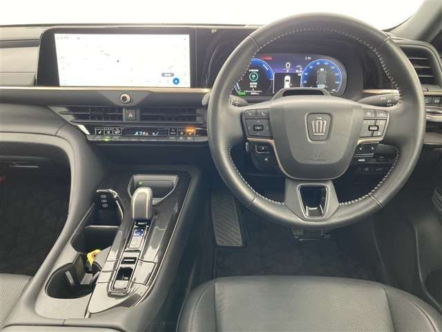 クラウンスポーツ2.5 Z E-Four 4WD