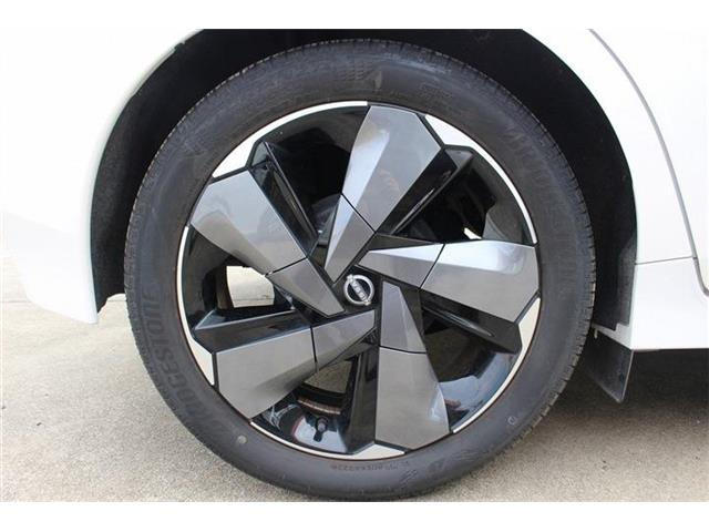 �̔��͂����X���������邨�q�l����ł��B���Ǝҗl�ւ̔̔��͂��f�肳���Ă��������܂��B�Ԍ������ԗ��̏ꍇ�́A�Ԍ����擾�������x�������z�ŕ\�����Ă���܂��B