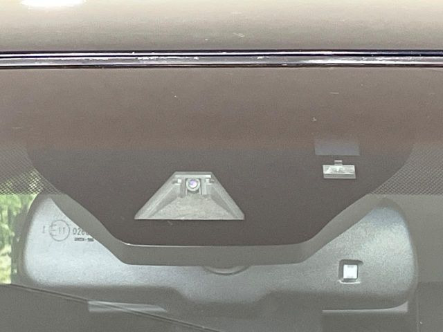 �y�v���N���b�V���Z�[�t�e�B�z�O���̎ԗ��������m���A�Փ˂������Ȏ��͌x��Œ��ӂ𑣂��A�u���[�L�𓥂ޗ͂��T�|�[�g�B�u���[�L�𓥂߂Ȃ������ꍇ�͏Փ˔�Q�y���u���[�L���쓮�A�Փˉ�����T�|�[�g���܂��B