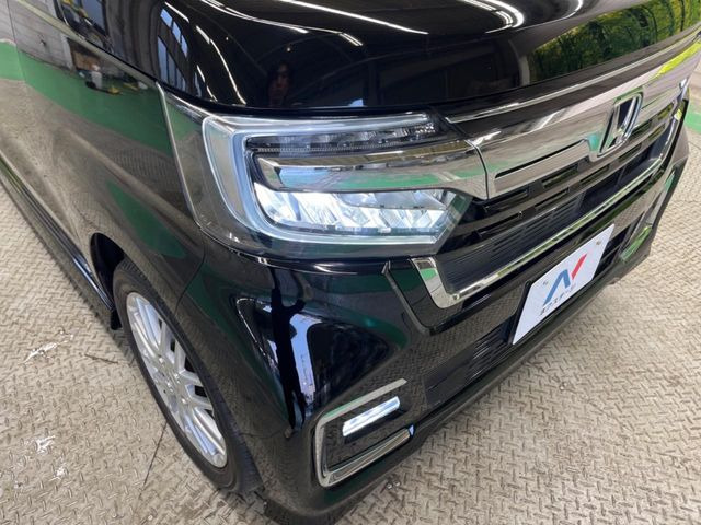 �yLED�w�b�h���C�g�z���V����ԑ��s�����ǍD�Ȏ��E���m�ۂ����S���ĉ^�]�ł��鍂�P�xLED�w�b�h���C�g�𑕔�!�_�����x�������A����d�͂��}�����Ă��܂��B