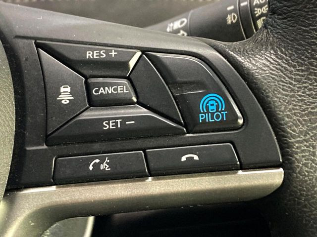 �y�v���p�C���b�g�z�������H�ł̒��������s���y��!!�a�؎��Ə��񑖍s�̃V�[���ŁA�A�N�Z���E�u���[�L�E�X�e�A�����O�������Ő��䂵�A�������^�]�̕��S���y�����Ă���܂���