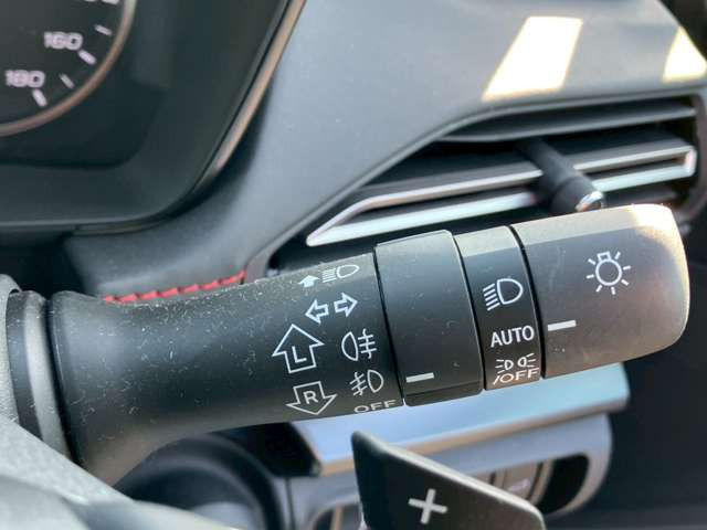 �C�ɂȂ邨�Ԃ�����܂�����E�̓d�b�ԍ����璼�ڂ��X�ɂ��₢���킹���������B�x�����@����ԗ����A��Ԃ܂łȂ�ł������������Ē����܂��B�X�^�b�t�ꓯ���A�����҂����Ă���܂��B