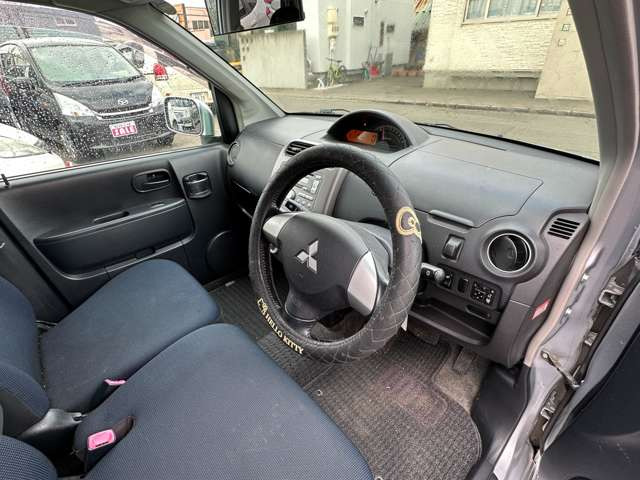 ���̋Ǝ҂ɂ������ې􂢁A�V�[�g�̃^�o�R�Ȃǂɂ��R�Q���̃��y�A��(�L��)�������Ă���܂��B