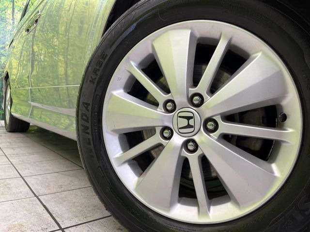 �y����17�C���`�A���~�z�C�[���z�O�ςɃ}�b�`���������A���~�z�C�[���𑕒����Ă���܂��B�e��ЊO�A���~�z�C�[����A�X�^�b�h���X�^�C�����戵�����Ă���܂��B���񂲑��k����������