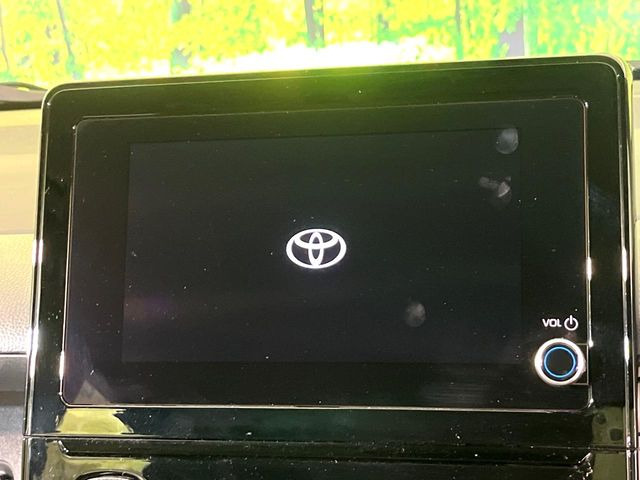 �y8�C���` �f�B�X�v���C�I�[�f�B�I�z���ʂ̃f�B�X�v���C��AppleCarPlay��AndroidAuto�����p�\�B�傫�ȉ�ʂŃX�}�z�i�r�A�v���������p���������܂���