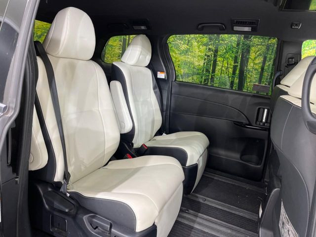 ���ڒ����̓E�H�[�N�X���[�ƂȂ��Ă���܂��B���ڂƎO��ڂ̈ړ�����~�肪�Ƃ��Ă��y�ɂȂ�̂ŁA���~��̍ۂ��X�g���X�������邱�Ƃ͂���܂����