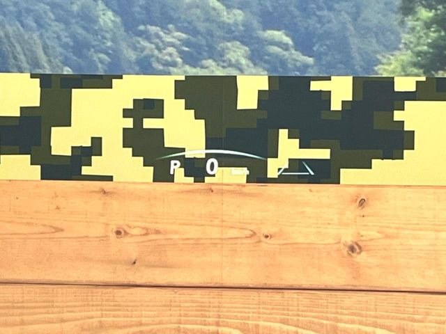 �y�J���[�w�b�h�A�b�v�f�B�X�v���C�z���݂̑��x�⑖�s�����f�W�^���\���ŉ^�]�ȑO���̃K���X�ɓ��e!�J���[�t���Ŏ��F���������A�^�]���ڐ������炳���K�v�ȏ����m�F�ł���̂łƂ��Ă��֗��ň��S!