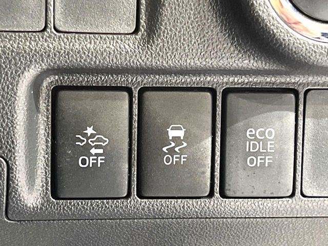 �y�X�}�[�g�A�V�X�g�z���s���ɑO���̎ԗ�����F�����A�Փ˂������Ȏ��͌x��ƃu���[�L�ŏՓˉ���Ɣ�Q�y�����A�V�X�g�B�����S�Ƀh���C�u�����y���݂��������܂��B