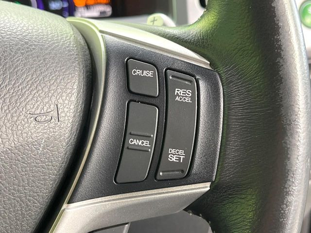 �y�N���[�Y�R���g���[���z�������H�����N���N���s�B�A�N�Z���𗣂��Ă���葬�x�ő��s���ł��A�������^�]���̕��S���y��!�����E�������ȒP�ȃX�C�b�`����Œ����ł��܂��B