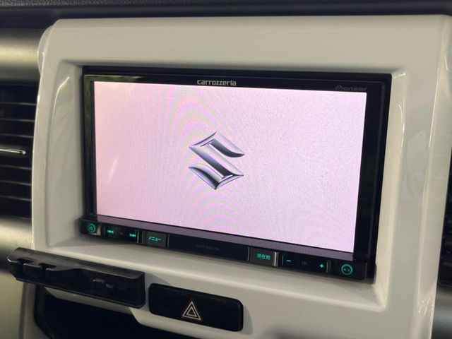 �y�����i�r�z�l�C�̏����i�r�𑕔����Ă���܂��B�i�r�̎g���₷���͂������A�I�[�f�B�I�@�\���[��!�L�����v�◷�s�͂������A�ʋ΂┃�����ȂǕ��i�̃h���C�u���y�����Ȃ�͂���