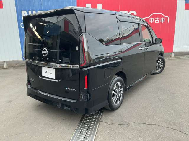 セレナ1.4 e-POWER ハイウェイスターV