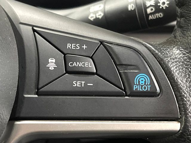 �y�v���p�C���b�g�z�������H�ł̒��������s���y��!!�a�؎��Ə��񑖍s�̃V�[���ŁA�A�N�Z���E�u���[�L�E�X�e�A�����O�������Ő��䂵�A�������^�]�̕��S���y�����Ă���܂���