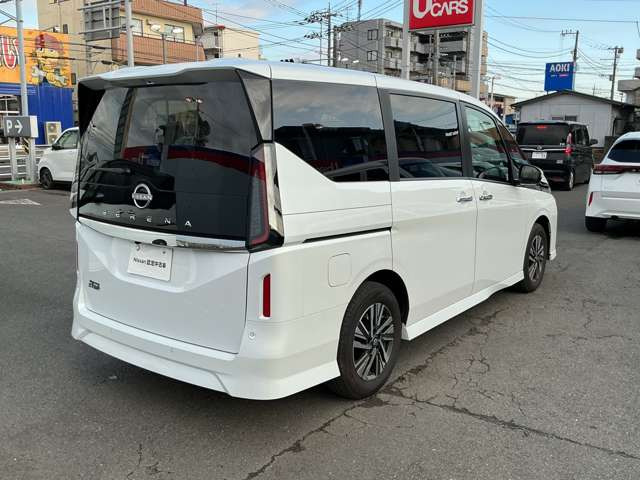 セレナ2.0 ハイウェイスターV