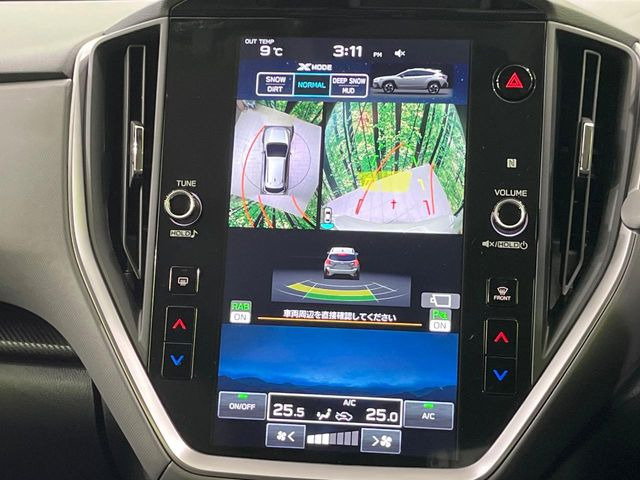 【フロント&サイド&バックカメラ】ドライバーから見にくい死角部分を映像で確認できるカメラを各所に装着。見通しがきかない場所や住宅密集地などを運転することが多い人におすすめの安心装備です。