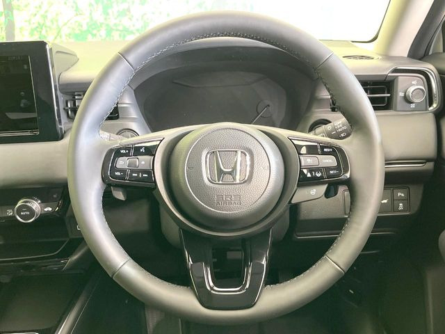 �y�����v�����X�e�A�����O�z�㎿�Ȋv���g�p���邱�ƂŁA��ɂ����������݂ƂĂ��^�]���₷���n���h���ł���