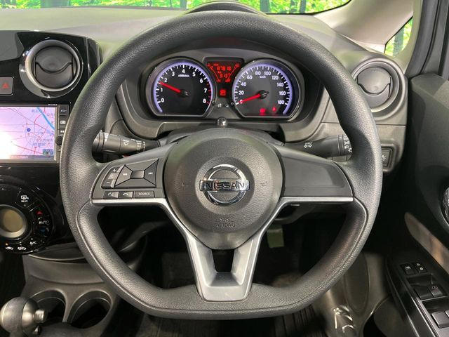 �y�X�e�A�����O�X�C�b�`�z�^�]���A�O������ڐ������炷���ƂȂ��A�I�[�f�B�I���̑��삪�\�ȕ֗��@�\!���S&���K�ȃh���C�u�����o���Ă���܂���