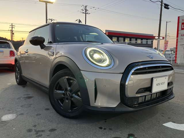ミニクーパー プレミアム プラスパッケージ DCT