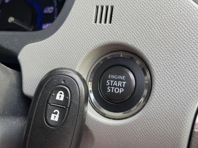 �y�L�[���X�X�^�[�g�V�X�e���z�J�o����|�P�b�g�ɓ��ꂽ�܂܂ł��h�A�̎{���E�������\�ȃX�}�[�g�L�[�𑕔��B�G���W���̃I���E�I�t�����J�M�����o���K�v����������Ƃ��Ă��֗��ł���