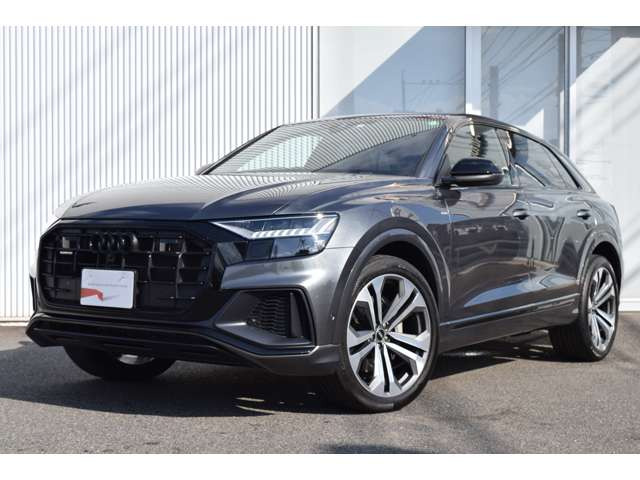 Q855 TFSI クワトロ Sライン 4WD