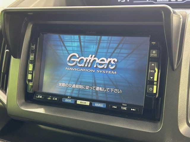 �y�����i�r�z�l�C�̏����i�r�𑕔����Ă���܂��B�i�r�̎g���₷���͂������A�I�[�f�B�I�@�\���[��!�L�����v�◷�s�͂������A�ʋ΂┃�����ȂǕ��i�̃h���C�u���y�����Ȃ�͂���