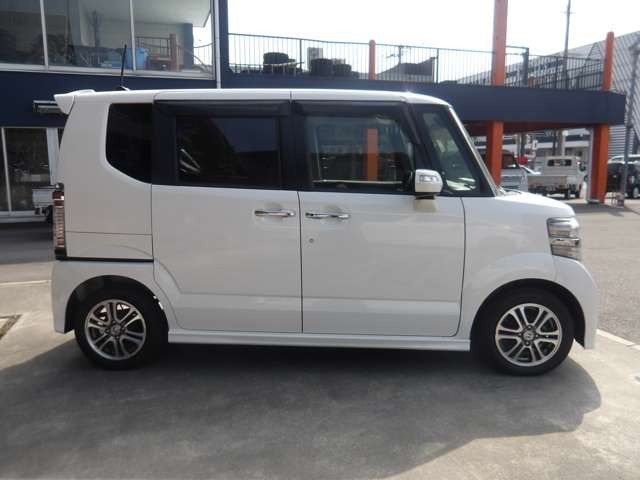 �����p���[�X���C�h�h�A�����ɋ������ԏ��肪�ǂ����Ă���Ƃ��ɕ֗��ł�!!�N�z�̕����炨�q�l�܂ŏ��~�肪�X���[�Y�ɍs���܂��B