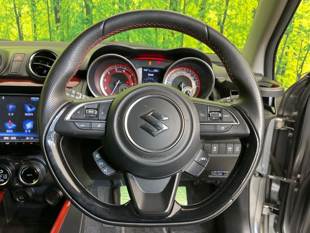 �y�����v�����X�e�A�����O�z�㎿�Ȋv���g�p���邱�ƂŁA��ɂ����������݂ƂĂ��^�]���₷���n���h���ł���