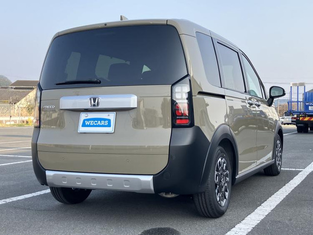 フリード1.5 クロスター