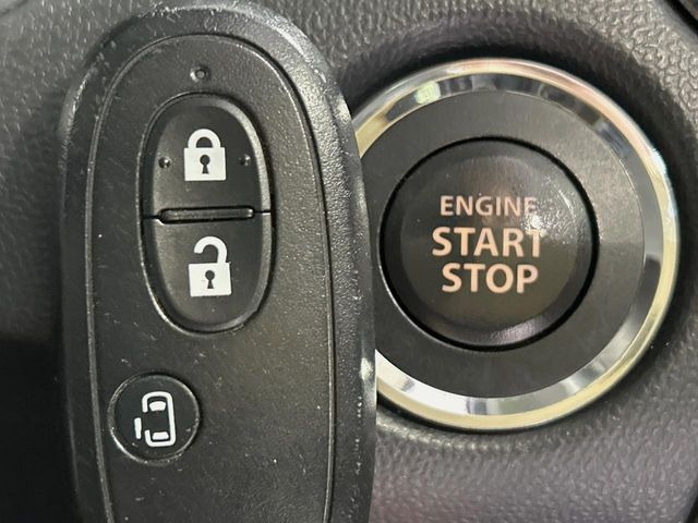 �y�L�[���X�X�^�[�g�V�X�e���z�J�o����|�P�b�g�ɓ��ꂽ�܂܂ł��h�A�̎{���E�������\�ȃX�}�[�g�L�[�𑕔��B�G���W���̃I���E�I�t�����J�M�����o���K�v����������Ƃ��Ă��֗��ł���