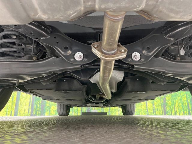 下回りがきれいなうちに、防錆加工の施工がオススメ。降雪地域はもちろん、沿岸部にお住いの方や、趣味でマリン・ウィンタースポーツをされる方にご好評いただいております。