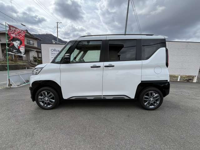 デリカミニT プレミアム 4WD