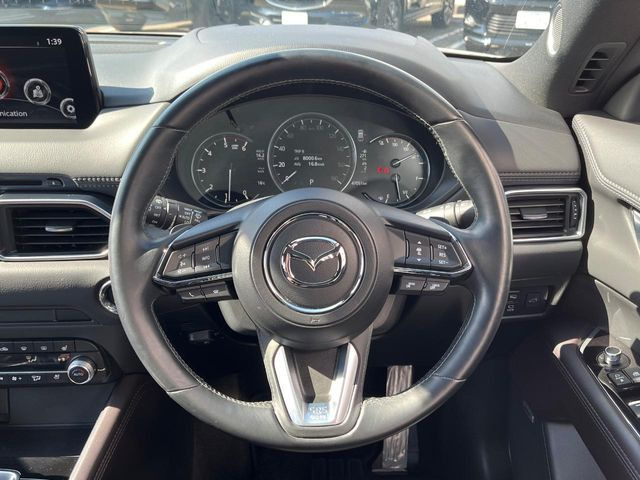 �y�����v�����X�e�A�����O�z�㎿�Ȋv���g�p���邱�ƂŁA��ɂ����������݂ƂĂ��^�]���₷���n���h���ł���