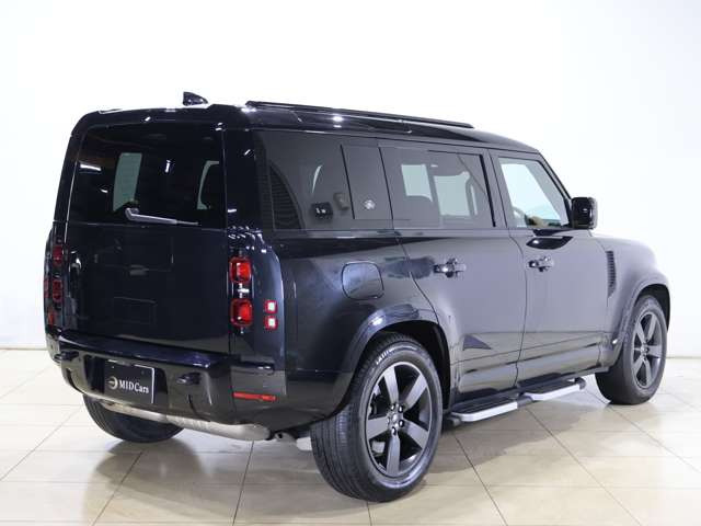 ディフェンダー110 X ダイナミック HSE 3.0L D300 ディーゼル 4WD